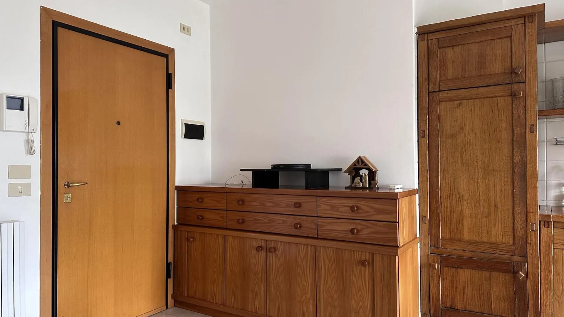 Apartment Grazioso Apt Riccione 2 Min Dal Mare & Parcheggio - Il Lupo Affitta